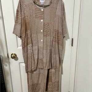 Freestyle Tan Geometric Two-Piece Set